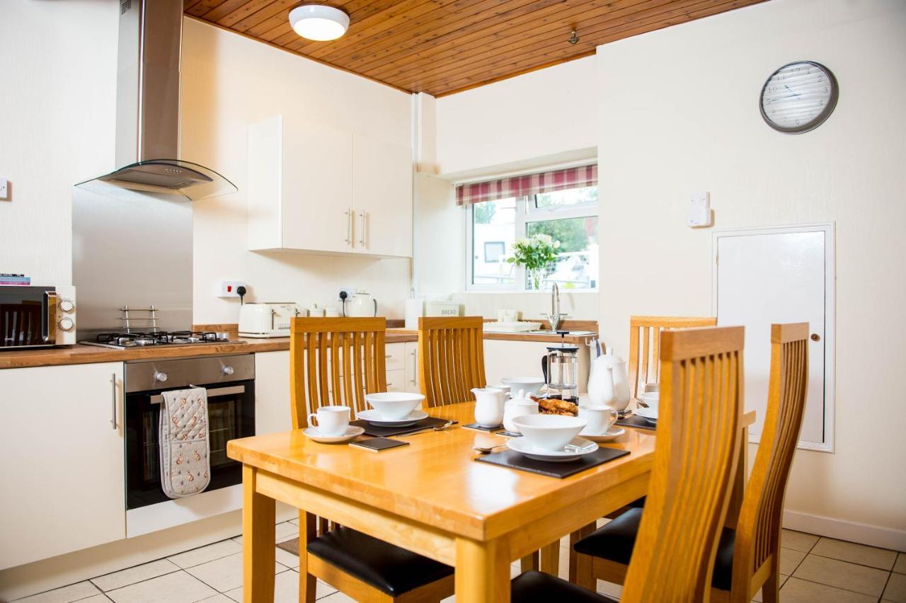 Awel Taf- Central Cottage Ideal For Families, With Parking St Clears Kültér fotó