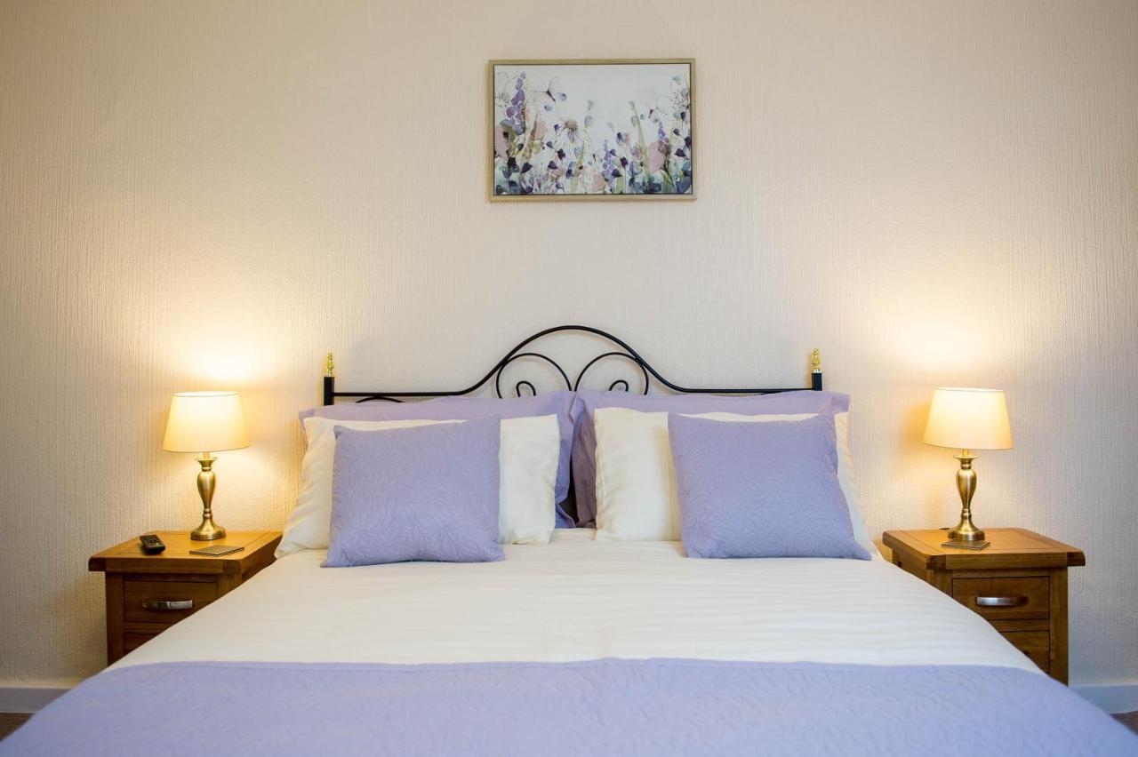Awel Taf- Central Cottage Ideal For Families, With Parking St Clears Kültér fotó